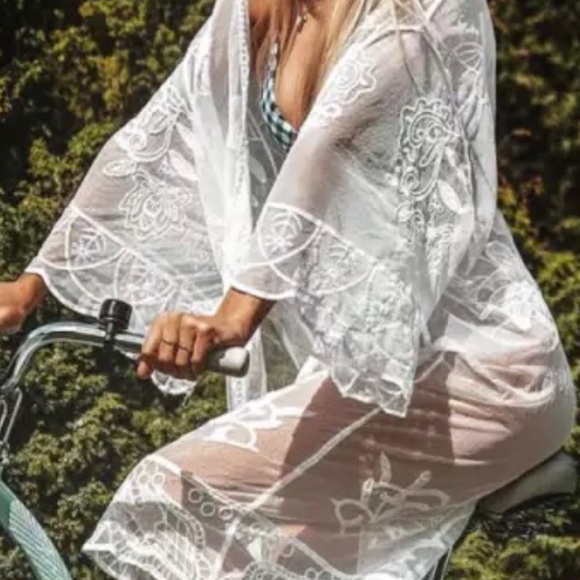NEW! BOHO Lace Kimono/ coverup - Picture 3 of 5